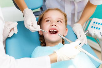 Zahnzusatzversicherung - schon im Kindesalter sinnvoll 